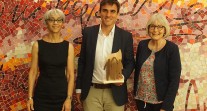 Prix national Éthique et sport scolaire 2017 : photo avec la sénatrice Claudine Lepage
