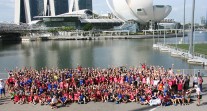 JIJ 2016 à Singapour : les délégations devant la Marina Bay
